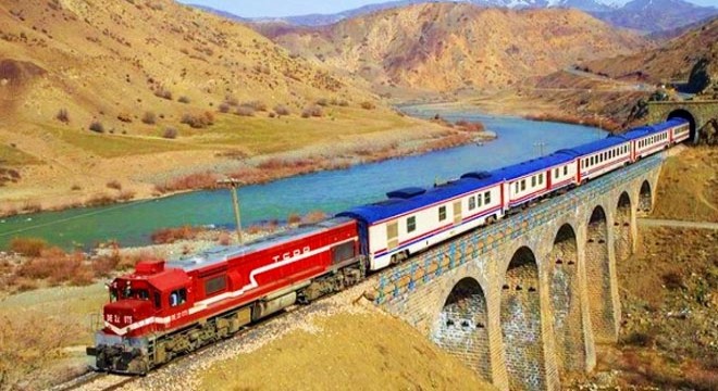 2026 Doğu Ekspresi Turları Rehberi: Karlarla Kaplı Masalsı Bir Yolculuk