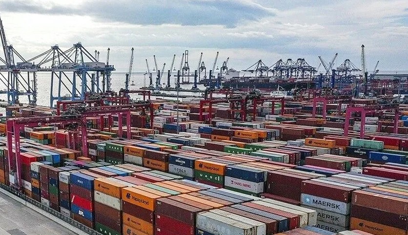 19 serbest bölgeden 9 ayda 9,8 milyar dolar ihracat