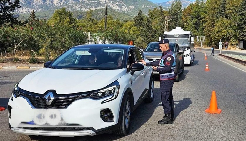 81 ilde aranan 912 suçlu yakalandı