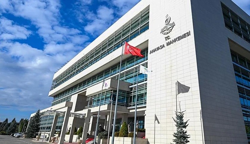 AYM'den 15 siyasi parti için suç duyurusu kararı