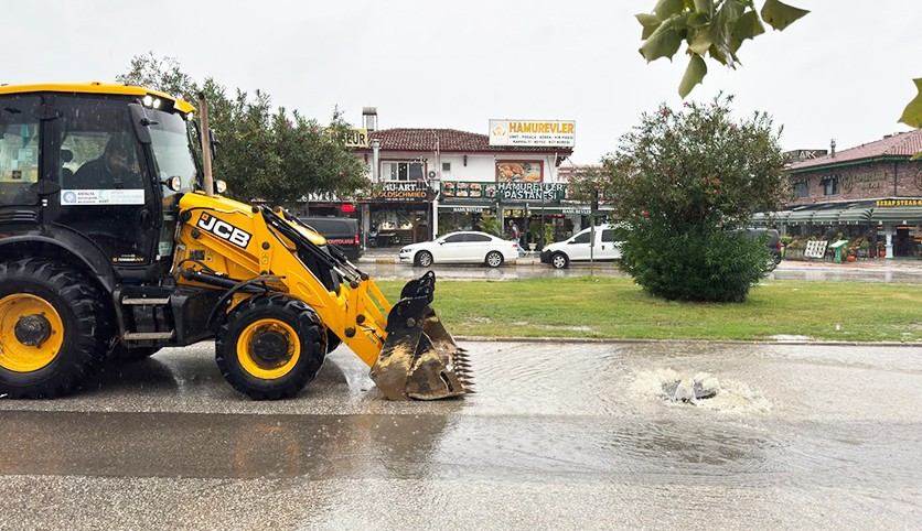 Antalya Büyükşehir Belediyesi yağmur teyakkuzunda