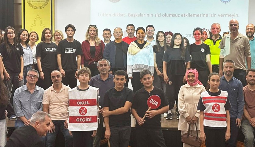 Antalya’da 786 okul geçit görevlisine yönelik eğitim