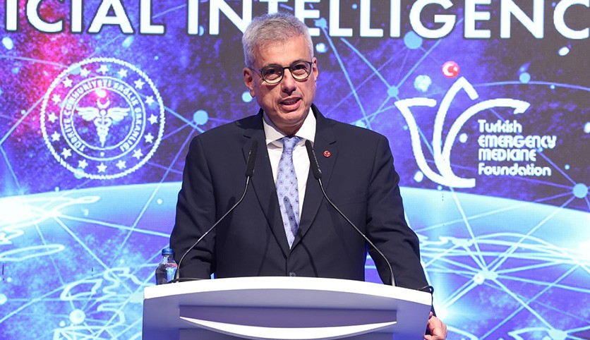 Bakan Memişoğlu, 6. Uluslararası Acil Tıp Kongresi’nde konuştu