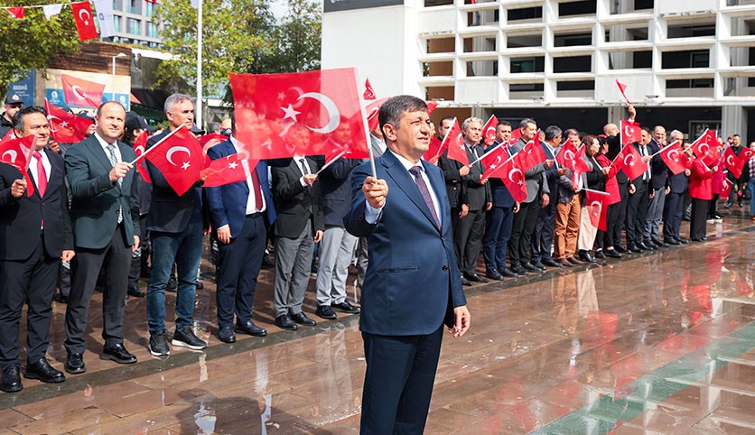 Büyükşehir’de Cumhuriyet kutlaması