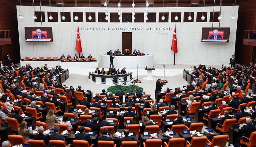 Fonların tasfiyesine ilişkin teklifin ilk 5 maddesi kabul edildi