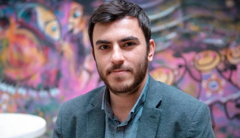 Gazeteci İsmail Arı'ya tutuklama talebi