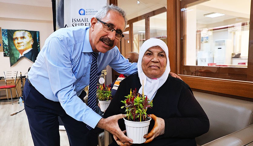 Halil Akyüz Huzurevi'nde Dünya Yaşlılar Günü kutlandı