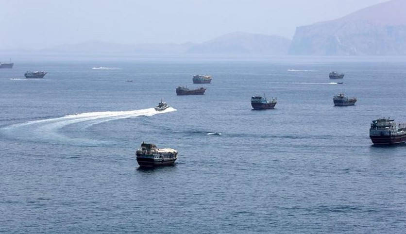 İran: Hürmüz Boğazı’nda bir petrol tankeri mayına çarptı
