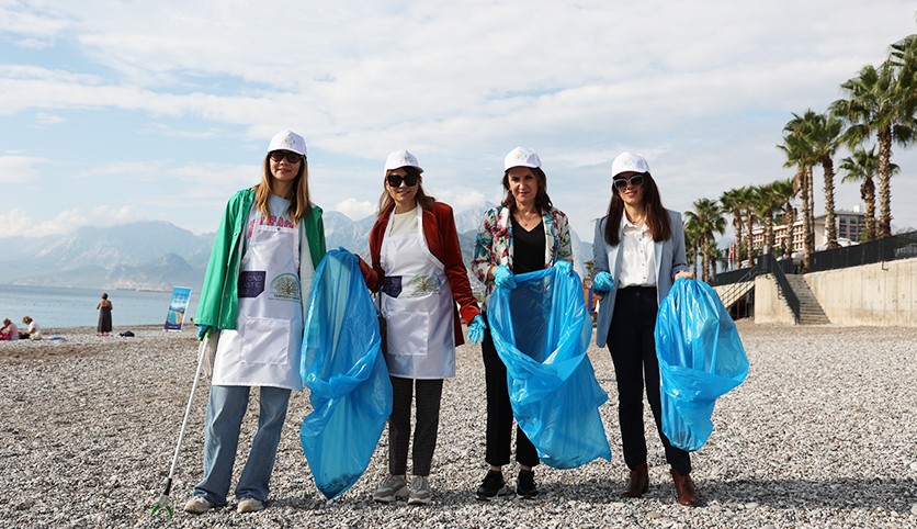 Konyaaltı Sahili'nde plastik atıklara karşı yeni proje
