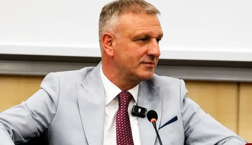 Oktay Saral istifa ettiğini açıkladı