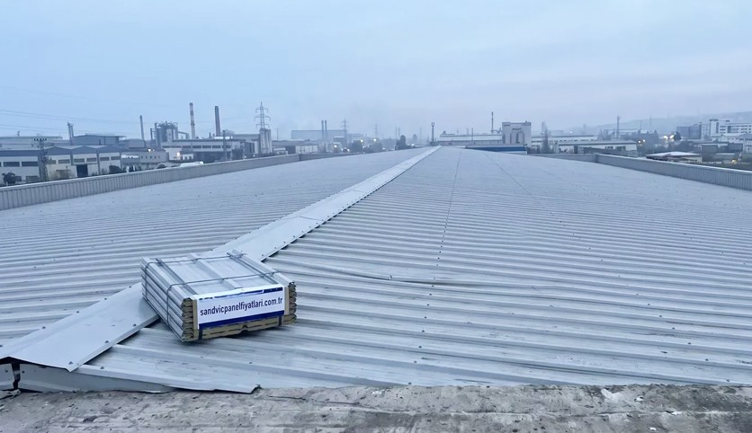 Sandviç Panel Fiyatları ve Kullanım Alanına Göre Çatı Sacı mı Sandviç Panel mi?