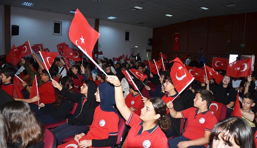 Serik'te Cumhuriyet coşkusu