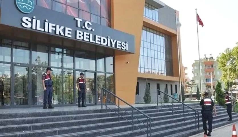 Silifke Belediyesi'ne ikinci dalga yolsuzluk operasyonu: 7 gözaltı