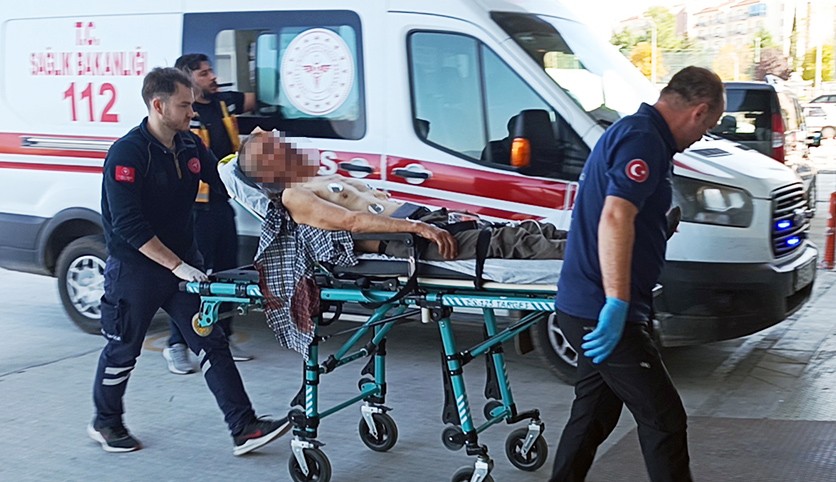 Tarlada levye ve pompalı tüfekli kavga; 3 yaralı