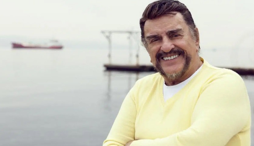 Türk müziğinin usta ismi Alpay son yolculuğuna uğurlanıyor
