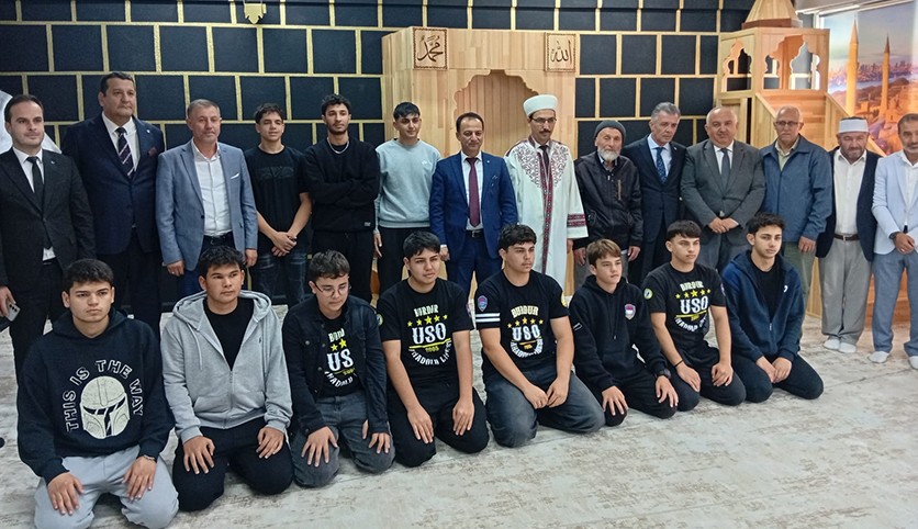 USO Anadolu Lisesi'nde mescit açıldı