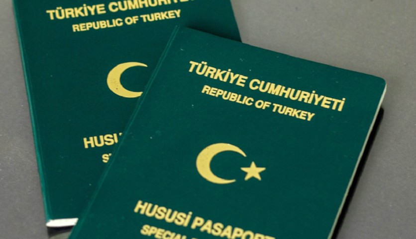 Üç meslek grubuna daha yeşil pasaport yolda