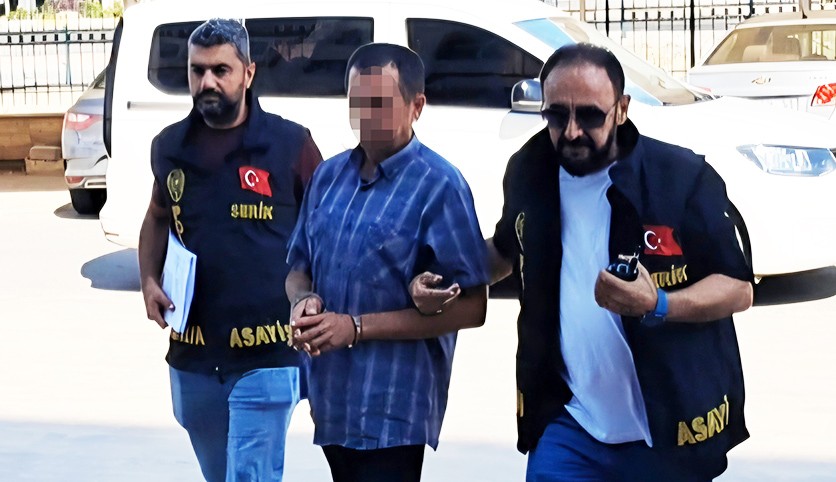 Antalya'da otomobil kundaklama şüphelisi adliyede