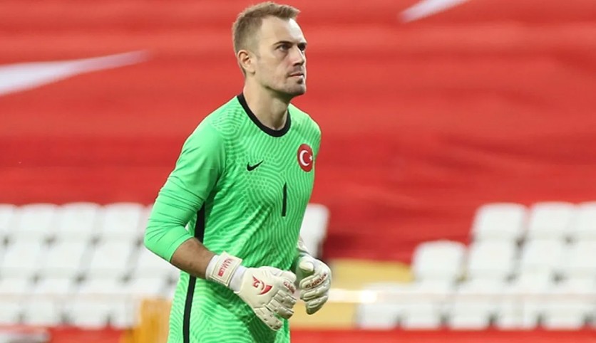 Mert Günok, milli takım kariyerini noktaladığı açıkladı