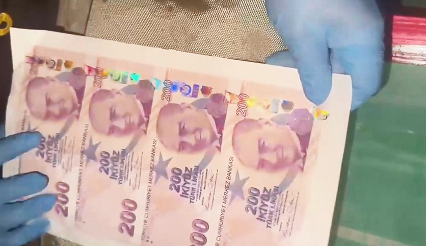 Sahte para operasyonu: 963 bin 800 avro ele geçirildi