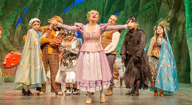 23 Nisan a özel  Rapunzel  çocuk operası