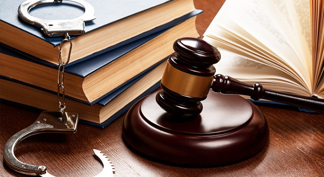 3 hasmını ve jandarma görevlisini bıçaklayan kadın tutuklandı