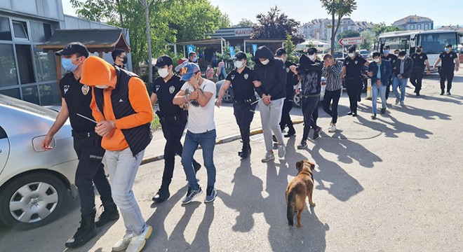3 ilde 'sahte bankacı' çetesi operasyonu: 19 gözaltı