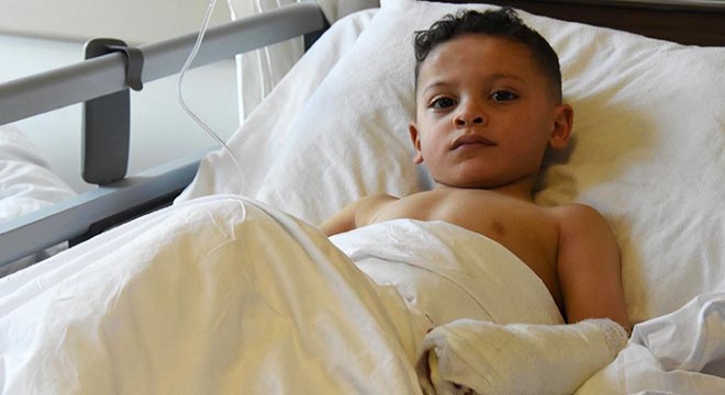 3 yaşındaki Ahmet, elini kıyma makinesine kaptırdı