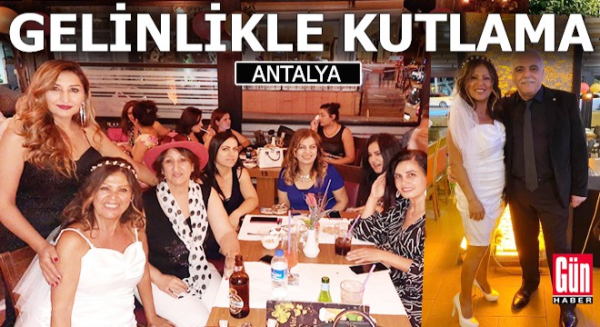 38'nci evlilik yıldönümünü gelinlikle kutladı