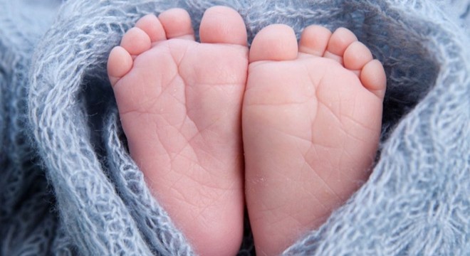 4'üncü kattan düşen 20 aylık Aysima bebek, ağır yaralandı