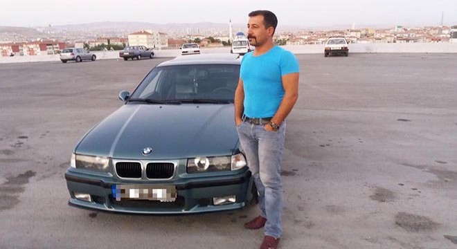 Yediemin otoparkına çekilen otomobil, hurdaya döndü