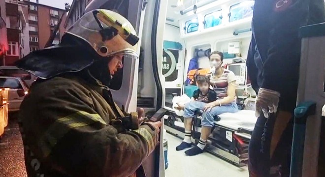 5 katlı binanın bodrum katında yangın: 3 yaralı