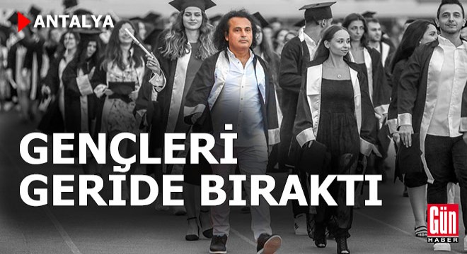 50 yaşında 4 yıllık bölümü 3 yılda birincilikle bitirdi