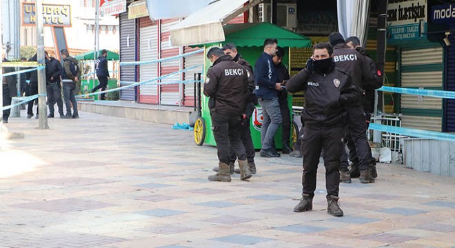 50 yıllık pasaj  yıkılma riski  nedeniyle mühürlendi