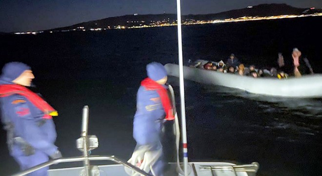 57 kaçak göçmen kurtarıldı, 23 kaçak göçmen yakalandı