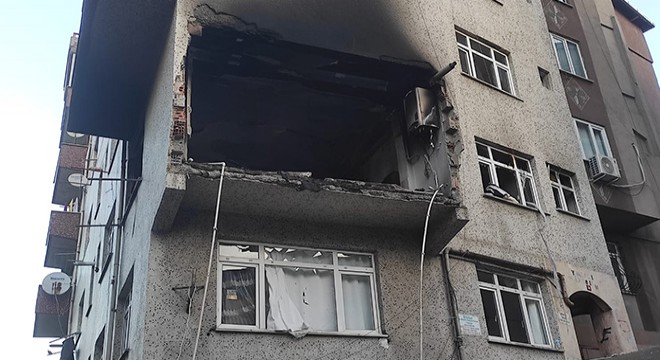 6 katlı binadaki patlamanın izleri gün aydınlanınca ortaya çıktı