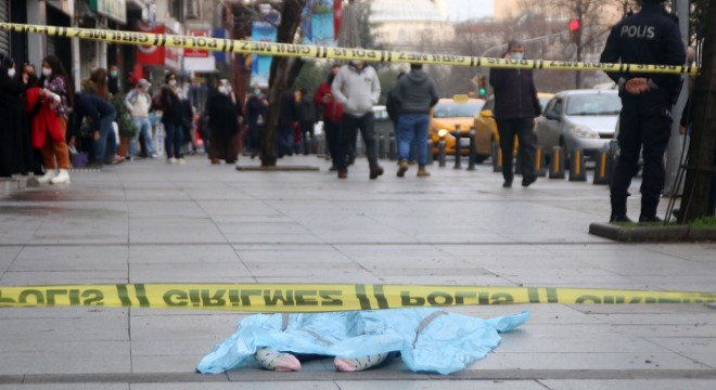 6 ncı kattan düşen kadın hayatını kaybetti