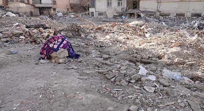 60 kişinin öldüğü Yoldaş Apartmanı’nın müteahhidine hapis istemi