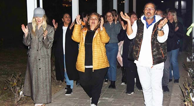 604 daireli sitede yaşayanlardan 'usulsüz ihale' protestosu