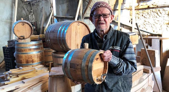 75 yıldır fıçı üreten usta, 89 yaşında hayatını kaybetti