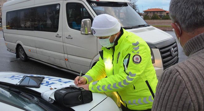 81 ilde 444 okul servisi, trafikten menedildi