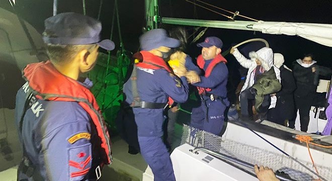 82 kaçak göçmen yakalandı, 40 kaçak göçmen kurtarıldı
