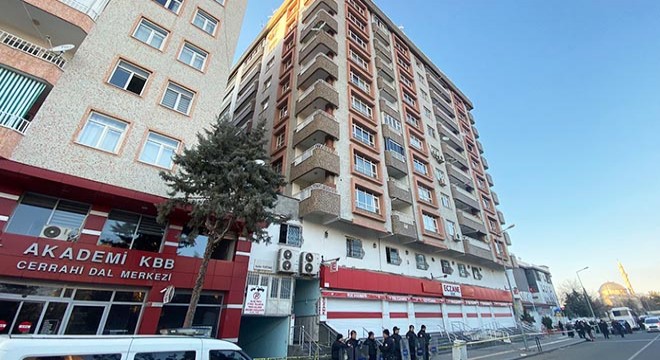 9 katlı Aslan Apartmanı tahliye edildi