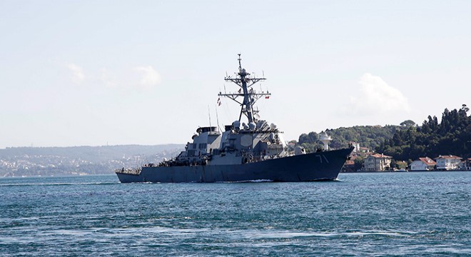 ABD savaş gemisi İstanbul Boğazı ndan geçti