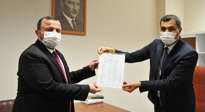 AK Parti il yönetimi mazbatayı aldı