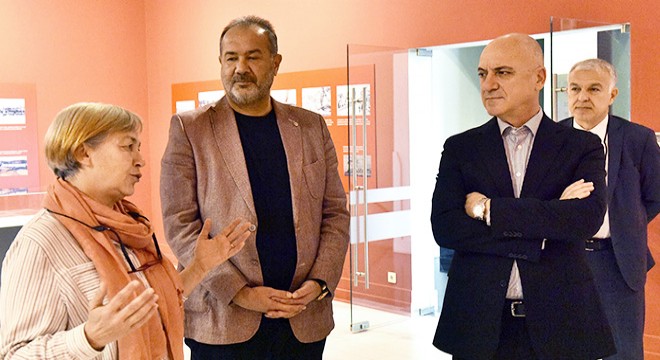 AKS'de bugün uzun Perşembe