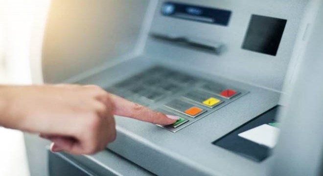 ATM’den geçen sahte para bastılar