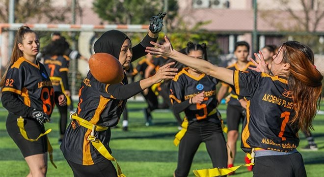 AÜ Flag Futbol Takımı ndan pandemi sonrası ilk antrenman