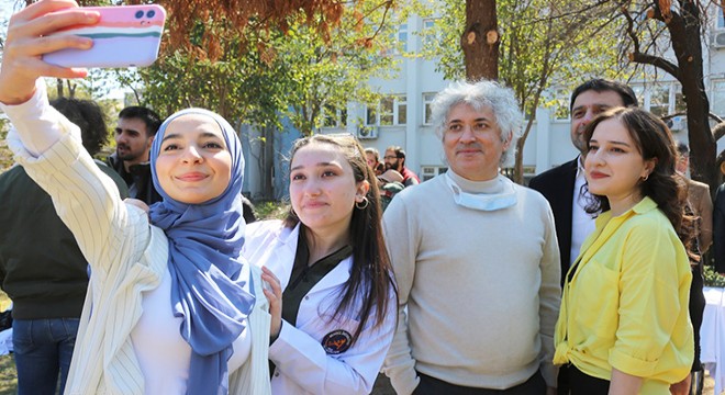 AÜ Tıp Fakültesi nde 14 Mart Tıp Bayramı kutlandı