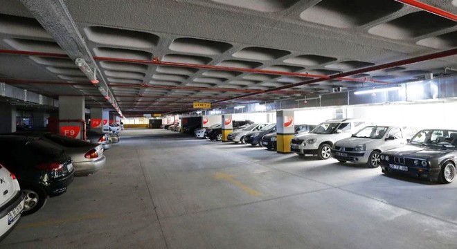 AVM otoparklarına 3 saat kuralı hatırlatması
